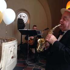 rex play the soprano sax