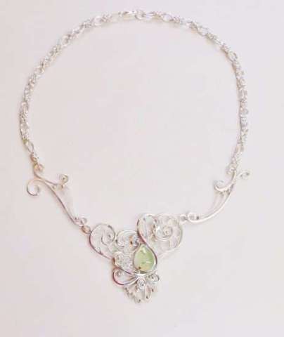 Seranade - Prehnite & Sterling silver filigree necklace