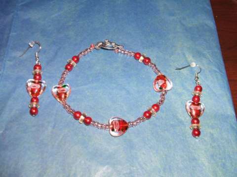 Beautiful Red Lampwork Heart Bracelet & Matching Earrings.