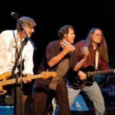 Shakey Dance with Mark, Joe, Fred