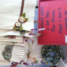 handcrafted table runners and hand painted tray