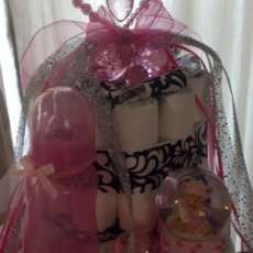 Demask - Pink Diaper Cake