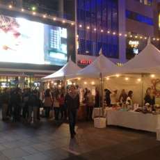 Crowd around Mayu booth 11.12.2014