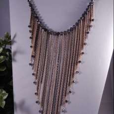 DK Designz Chain Bib