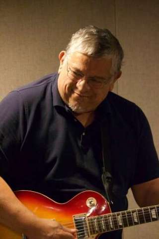 Paul Rodriguez, Guitar