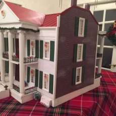 Dollhouse Replicas