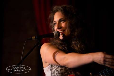 Laura Ivancie Laura Ivancie