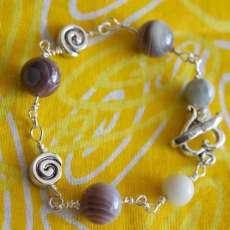 Bracelet With Botswana Agate and White Jade