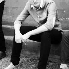 Nathan Phelps - Vocals / Guitars