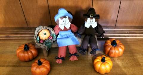 Thanksgiving Pilgrim Dolls