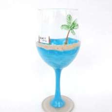 Beach wine glass