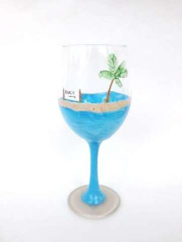 Beach wine glass