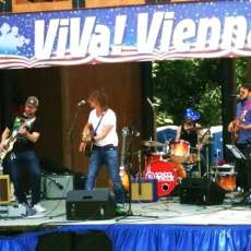 Ken Wenzel & Cross Kentucky at Viva Vienna, May 2015