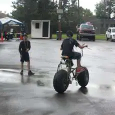 4" wide tires hah, get really wide!