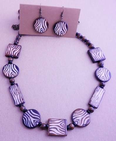 Brown & Cream Necklace/Earring Set