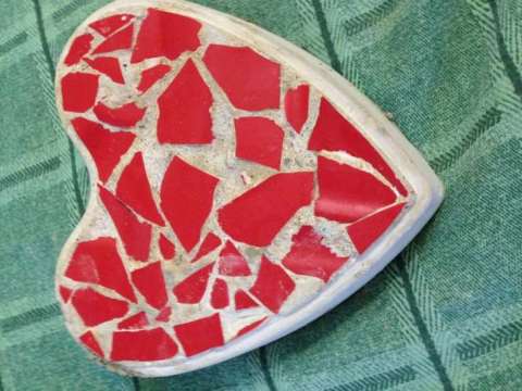 Mosaic Heart Stepping Stone 8"