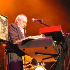 Jimmie on Keyboards