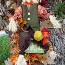 Fall Scarecrow Wreath