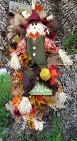 Fall Scarecrow Wreath