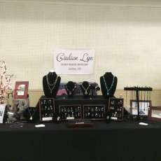 Giulia Robin Van Avery