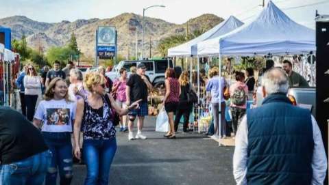 Arts & Crafts Festival on Village Square at Dana Park