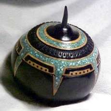 Hornpot Inlay Gourd, Lidded