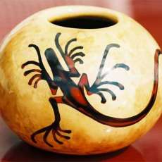 Gecko, Inlaid Red and Black