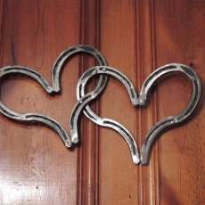 Linked Horseshoe Hearts
