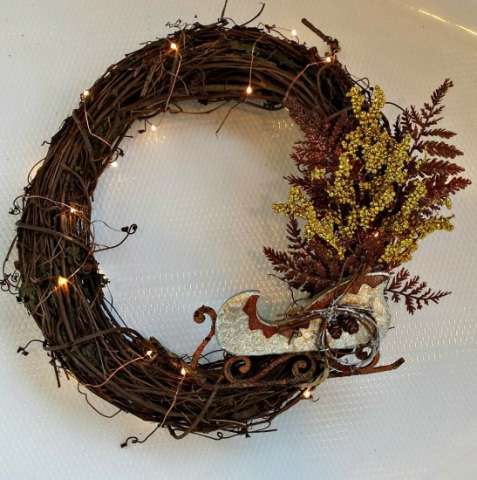 Rustic Holiday Wreath With Battery Powered Lights