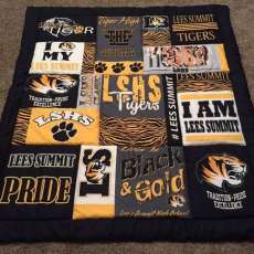 Prefabricated Lees' Summit High School Spirit Quilt