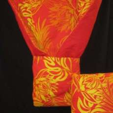 Quillos (Hawaiian Quilts) - Pillow Turns to Blanket