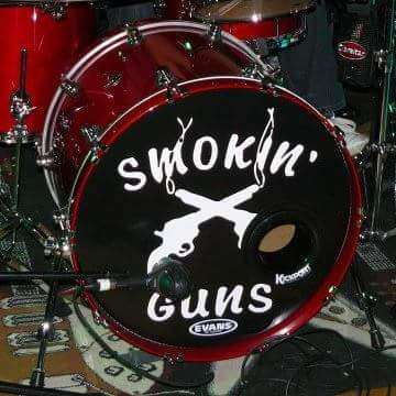 Smokin' Guns Logo