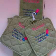 Pot Holder Set W/Mitt and Towel Included