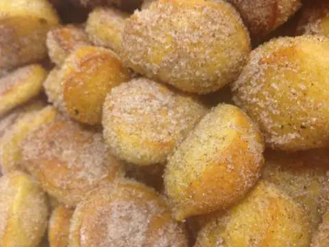 Cinnamon Sugar Pretzel Bites!