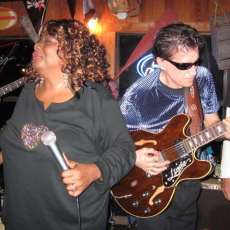 Tony O Blues With Zora Young - Ahlia Agent