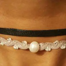 Double Chocker Single Pearl
