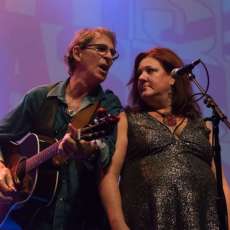 Guitarist Bill Craig & Vocalist Annie Sidley