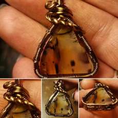 Small Agate Pendant
