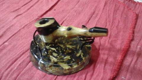 Black and White Ebony Pipe and Stand