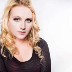 Artist/Performer (Belle Rousse )