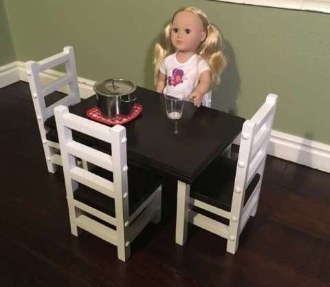 18 Doll Dining Room Set