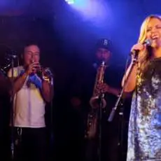 Alexis Keegan (With Regiment Horns) Live