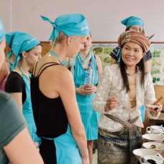 Instructing Cooking-Class Students