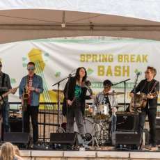 Hannah Kirby and Band