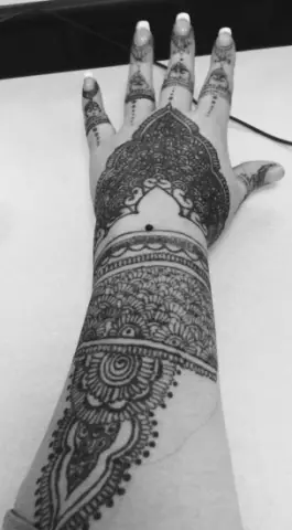 Large Henna Design