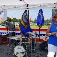 Mzz B & Company Dace Band