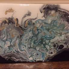 Small Canvas Pour