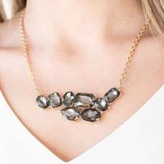 Gorgeous Necklace With Matching Earrings