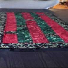 Traditional Christmas Red and Green Runner