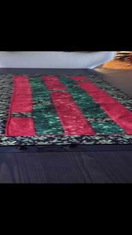 Traditional Christmas Red and Green Runner